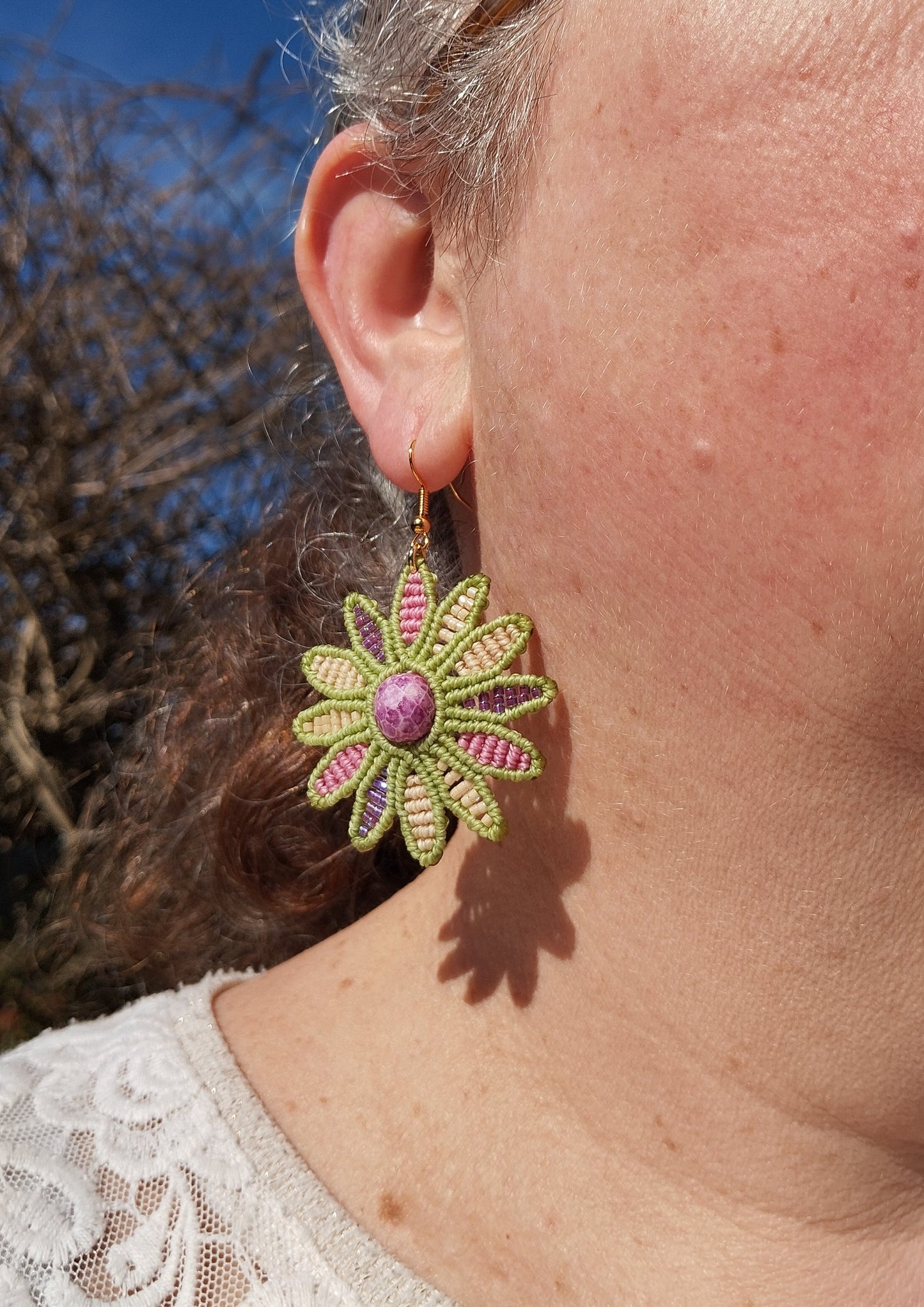 Boucles d'oreilles Fleur Perles Bohème et Miyuki en macramé