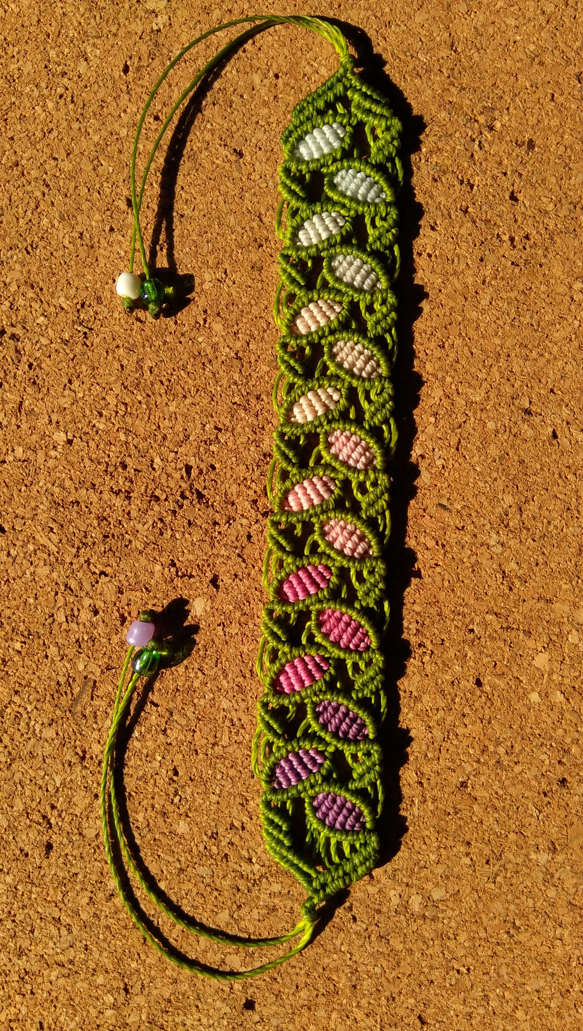 Bracelets feuilles alternées dédradé de violets